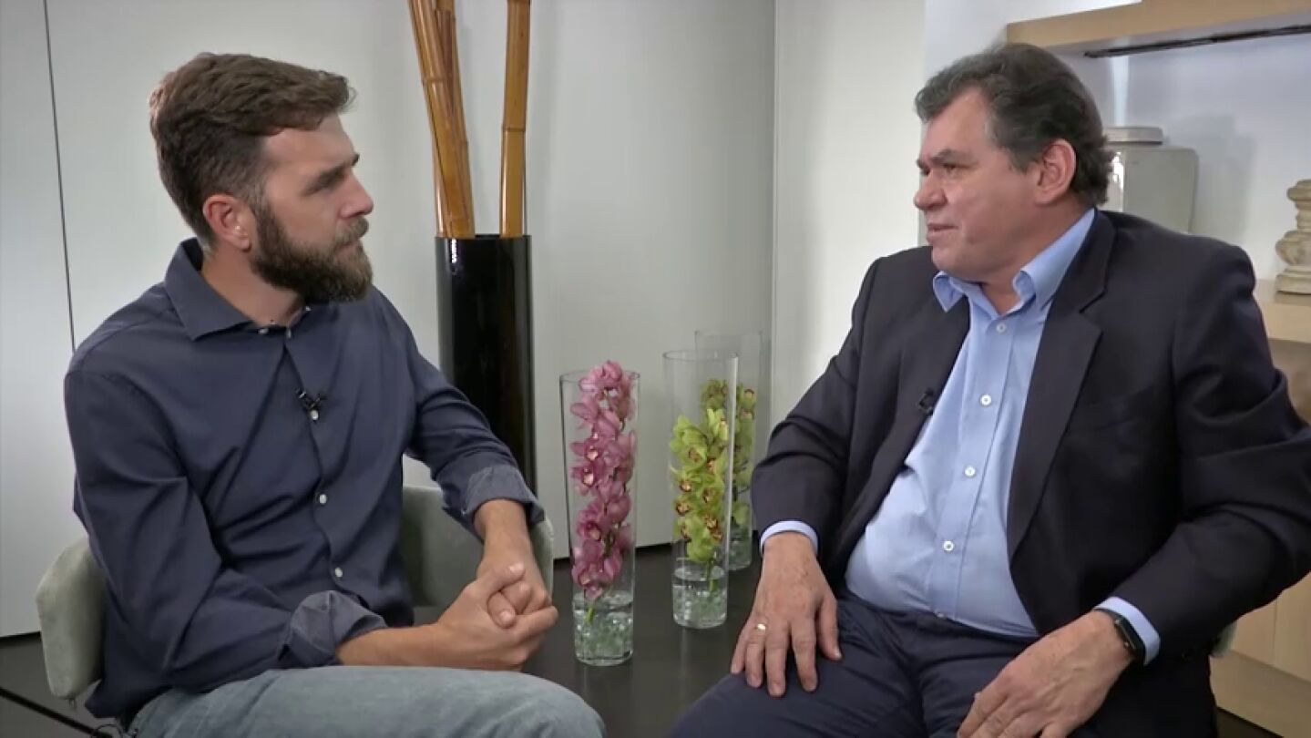 Le&oacute;n Valencia, exguerrillero del ELN, esperanzado con que triunfe la paz en Colombia: "Las FARC y Santos est&aacute;n avanzando ante un nuevo acuerdo" 
