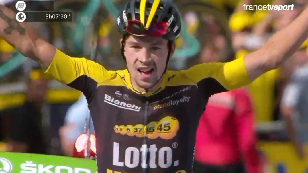 Roglic celebra su victoria en el Tour de Francia