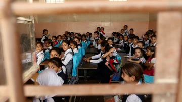 Las niñas de Mosul asisten a clase