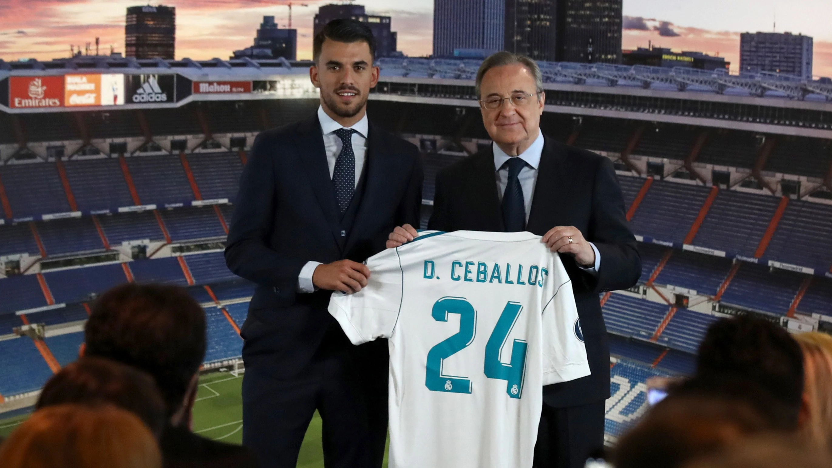 Dani Ceballos junto a Florentino Pérez