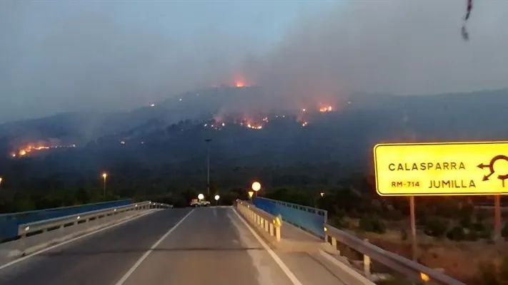 Incendio en la localidad murciana de Calasparra