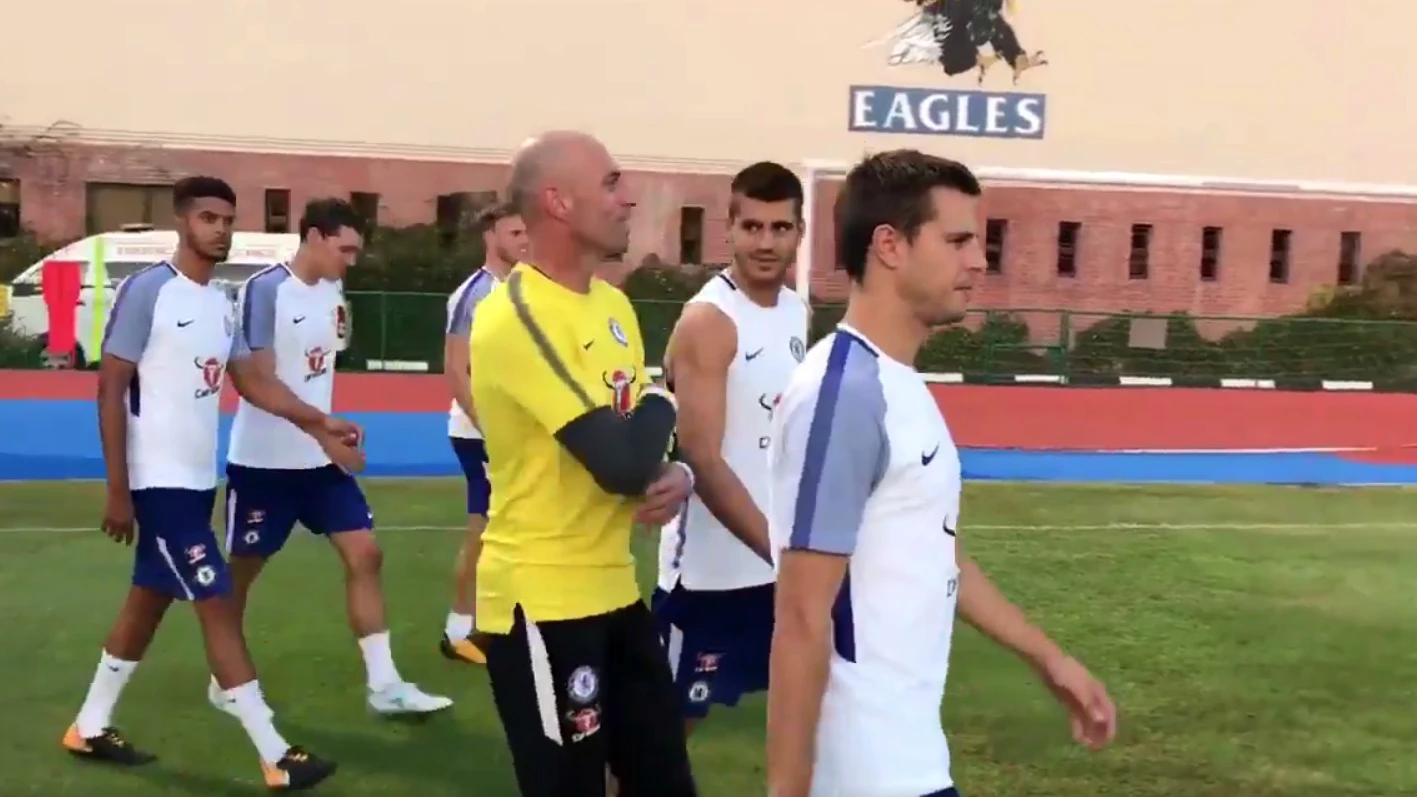 Álvaro Morata, con Willy Caballero y Azpilicueta Álvaro Morata, con Willy Caballero y Azpilicueta
