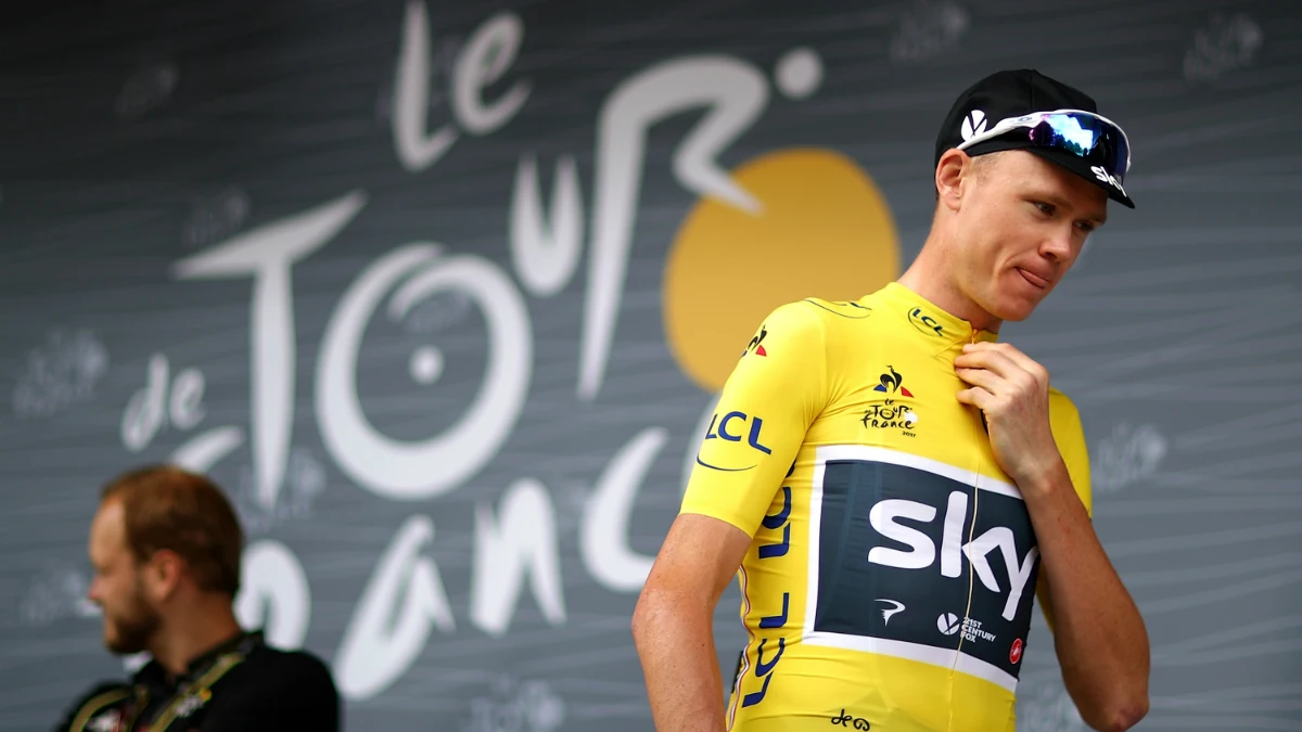 Froome, con el maillot amarillo