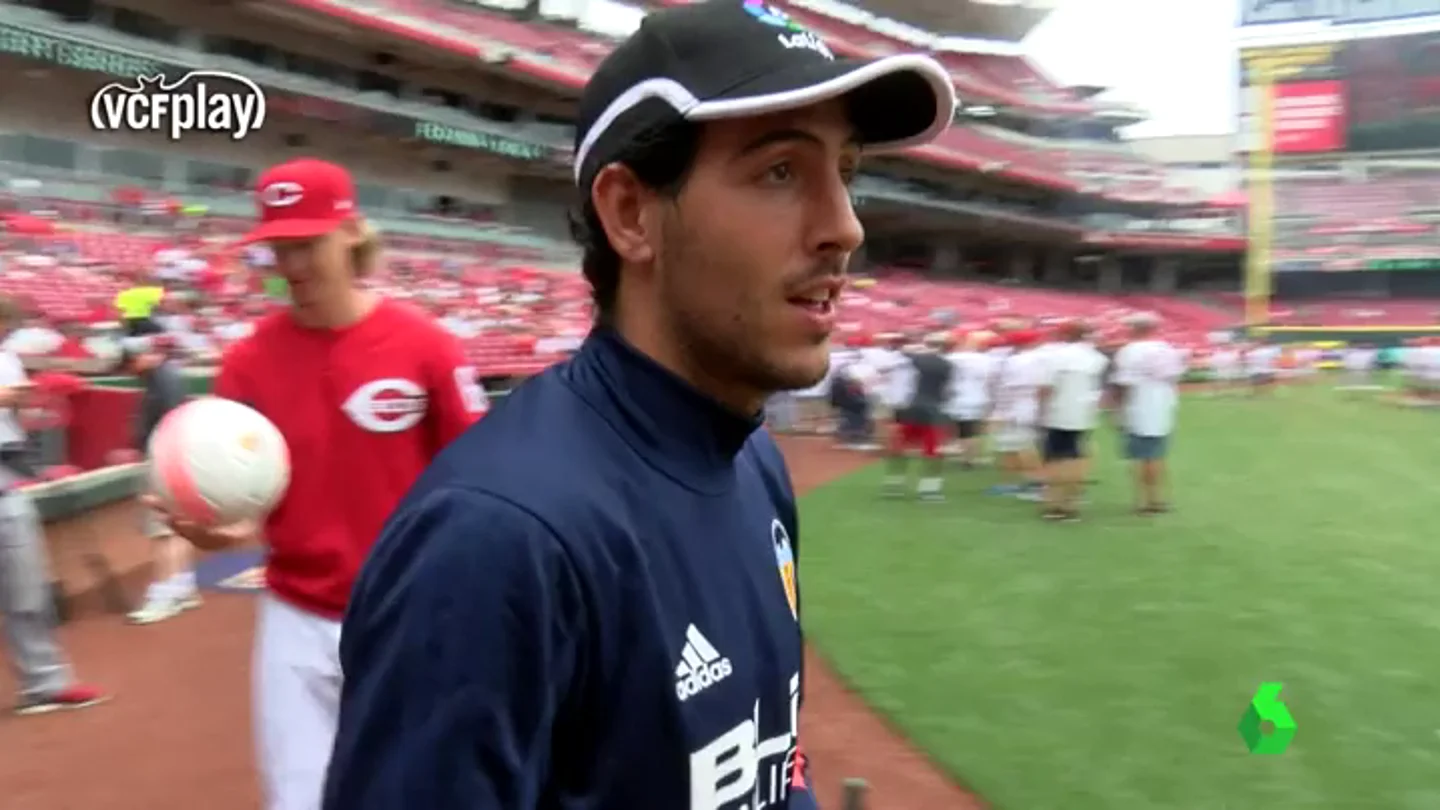 Parejo se pasa al béisbol Parejo se pasa al béisbol
