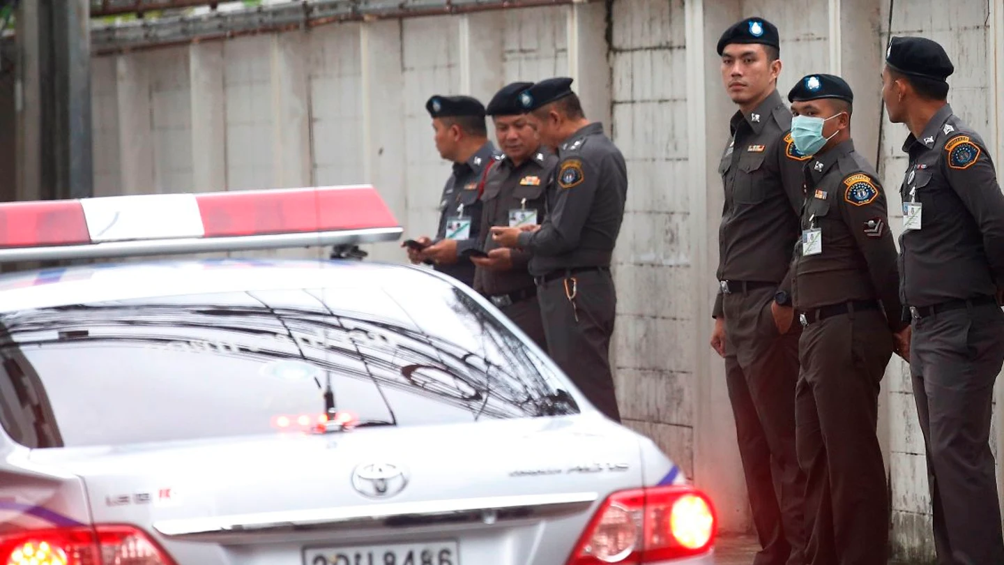 Automóvil y unidades de la policía tailandesa (Archivo) Automóvil y unidades de la policía tailandesa