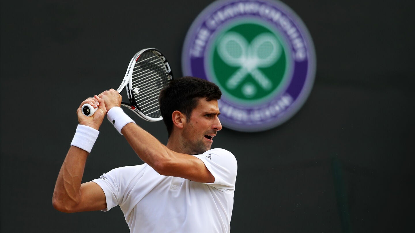 Novak Djokovic disputando un partido
