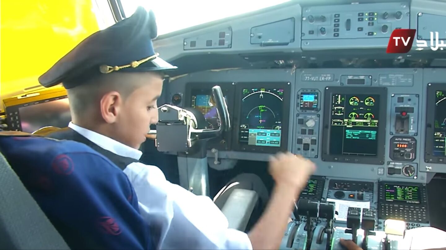 El ni&ntilde;o, durante el vuelo