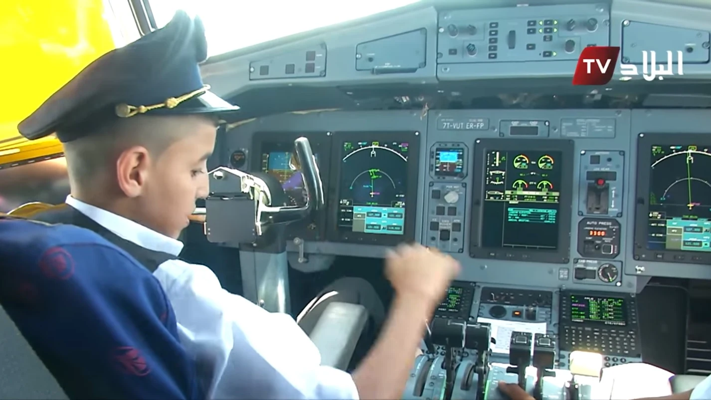 El niño, durante el vuelo