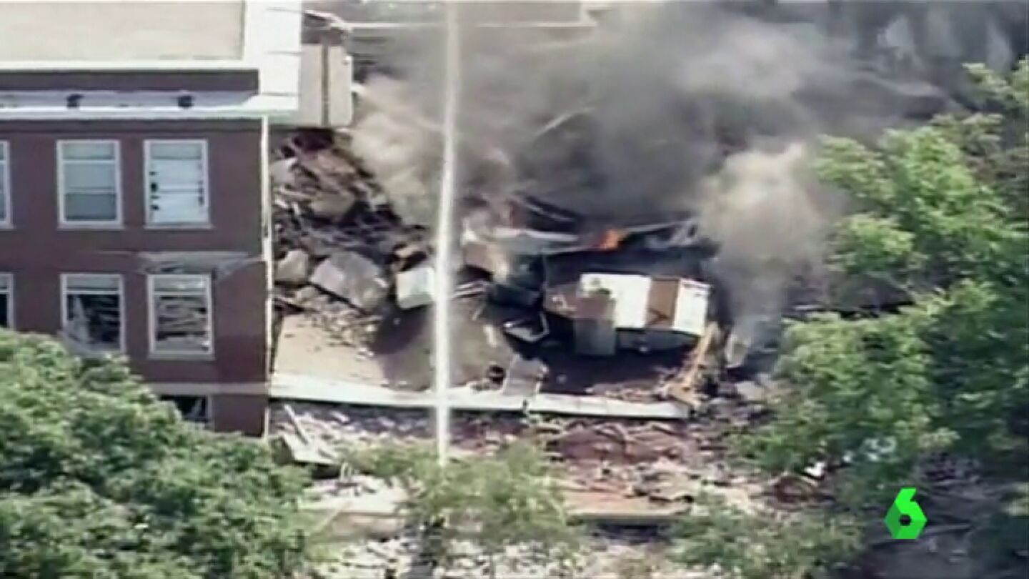  Una explosi&oacute;n de gas provoca el derrumbe de parte de un colegio en Mine&aacute;polis 