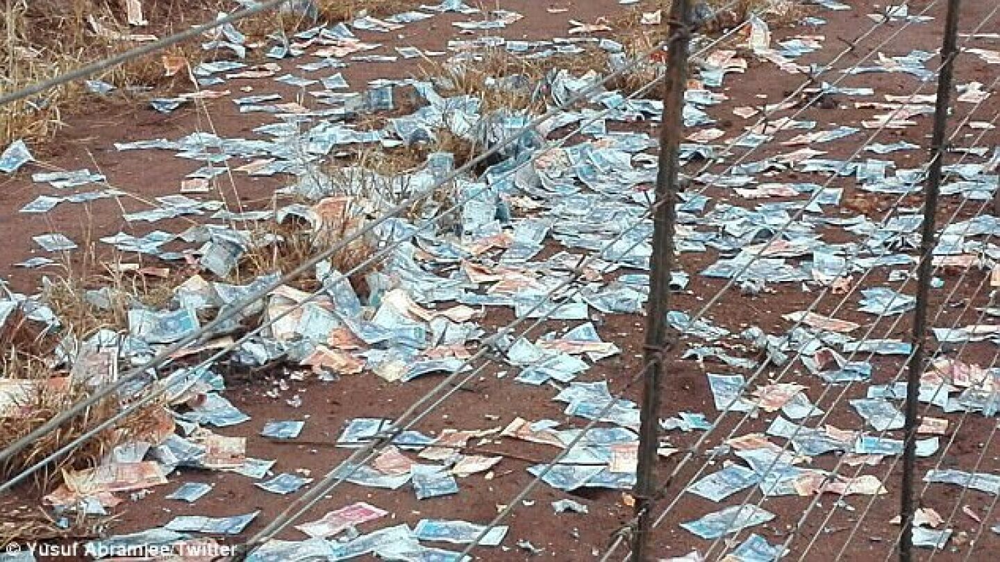 Asaltan un furg&oacute;n con casi dos millones de euros y vuelan el dinero por error 