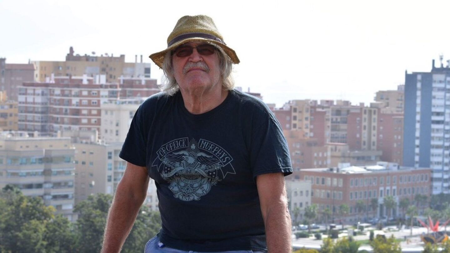 Foto del hombre que ha perdido la tarjeta SD