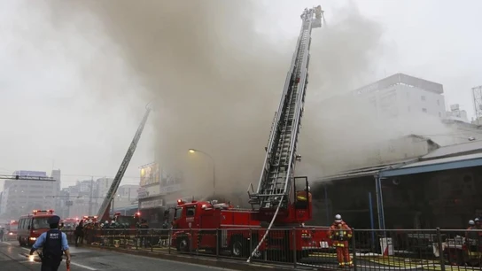 Incendio en el mercado de pescado de Tokio Incendio en el mercado de pescado de Tokio