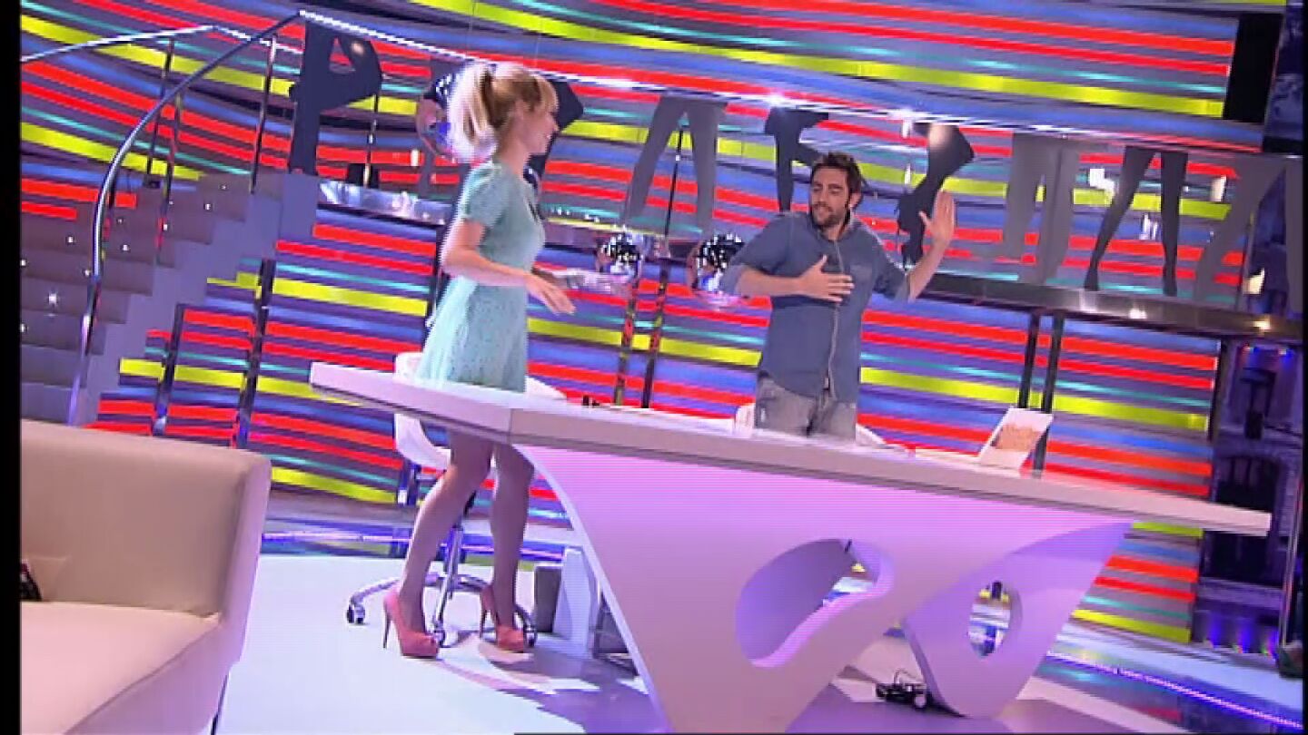 Patricia Conde y Dani Mateo bailando en S&eacute; lo que hicisteis