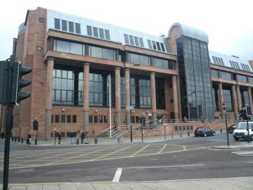 El tribunal de Justicia de Newcastle El tribunal de Justicia de Newcastle
