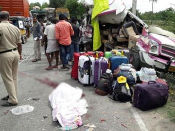 Cuatro muertos y siete heridos en un accidente de tráfico en India Cuatro muertos y siete heridos en un accidente de tráfico en India