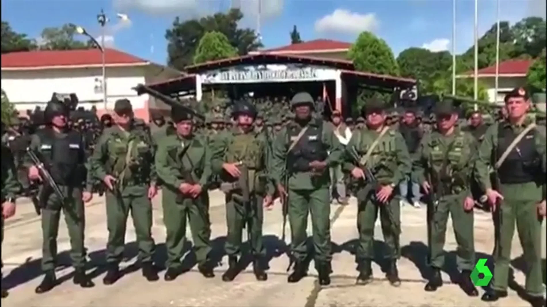 Un grupo de militares venezolanos