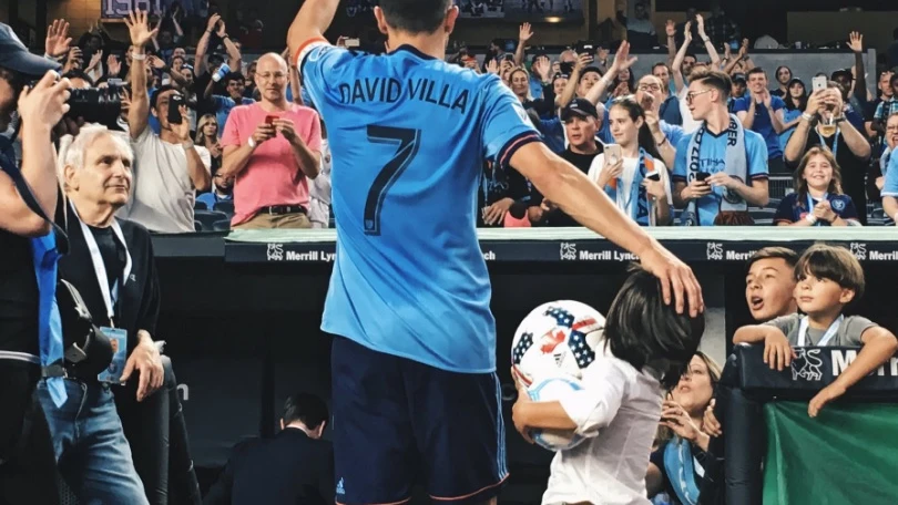 David Villa celebra su 'hat trick' ante el Red Bulls de Nueva York David Villa celebra su 'hat trick' ante el Red Bulls de Nueva York