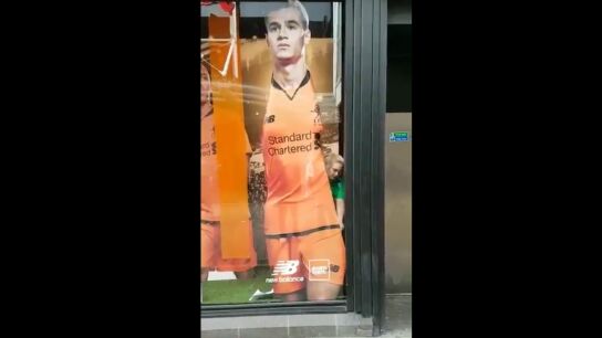 La figura de Coutinho en la tienda oficial