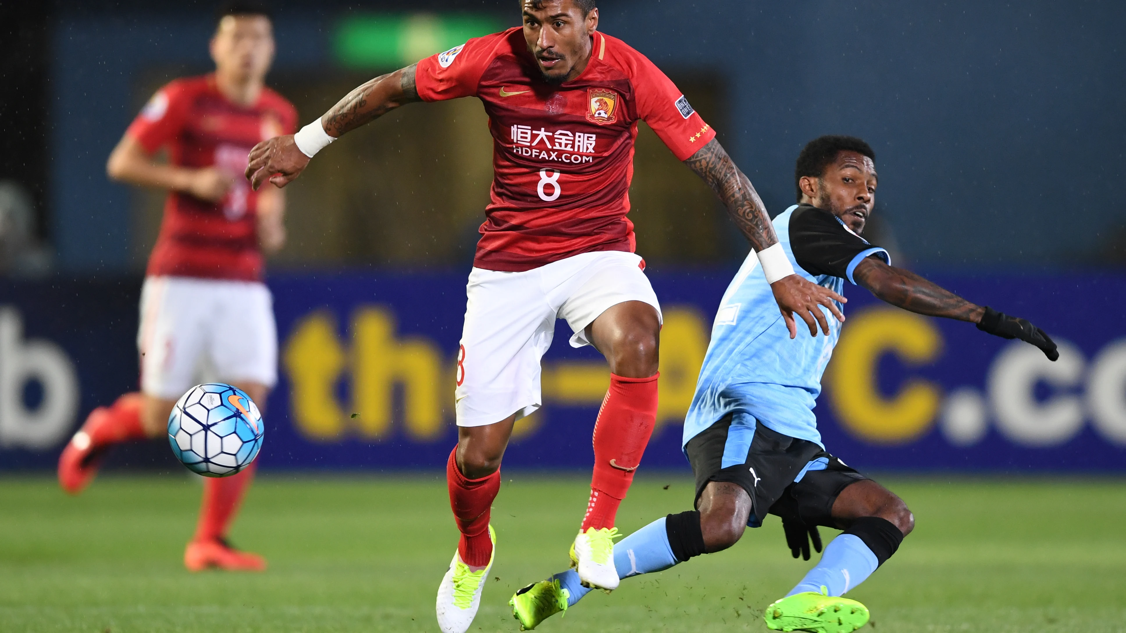 Paulinho en la liga China