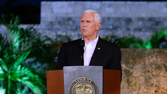 Mike Pence, durante su comparecencia en Colombia Mike Pence, durante su comparecencia en Colombia