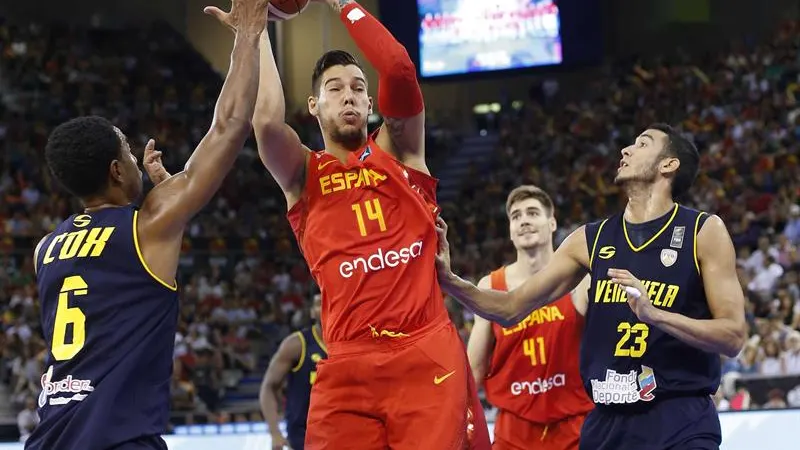 Hernangómez durante el partido entre España y Venezuela