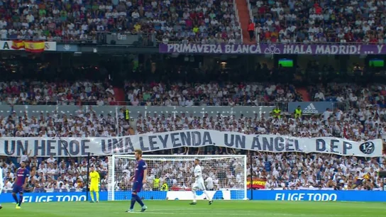 La pancarta del Bernabéu recordando a Ángel Nieto La pancarta del Bernabéu recordando a Ángel Nieto