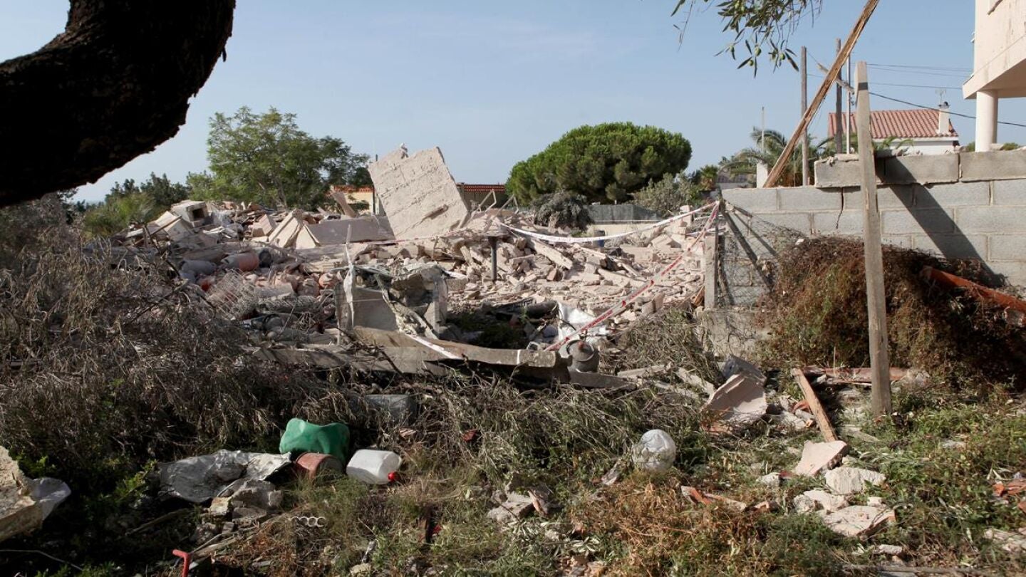 Restos de la explosi&oacute;n en Tarragona