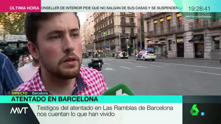 Daniel Aragonés, testigo del atentado en Barcelona: "He visto una marea de gente, con mucho terror y gritos huyendo de la zona"