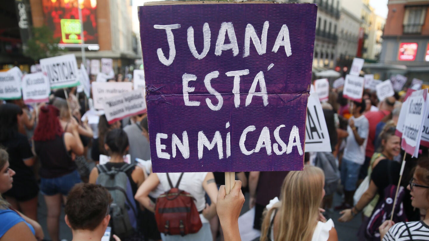 Concentraci&oacute;n en la Plaza del Callao de Madrid bajo el lema "Todas somos Juana"
