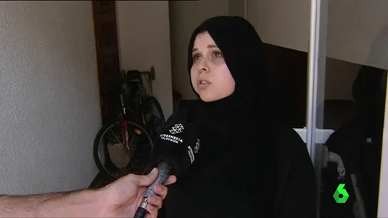 Salima, mujer de uno de los detenidos Salima, mujer de uno de los detenidos