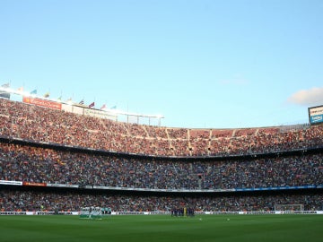 Minuto de silencio en el Camp Nou Minuto de silencio en el Camp Nou