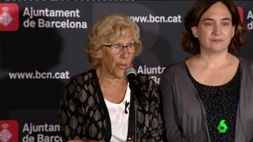 Carmena se solidariza con Barcelona tras los atentados: "Para lo que necesitéis Madrid está a vuestra disposición"