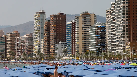Vista de la playa de Levante de Benidorm Vista de la playa de Levante de Benidorm