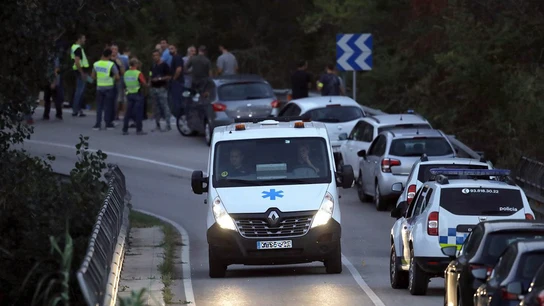 Inmediaciones del lugar en el que ha sido abatido el terrorista que atacó en Las Ramblas Inmediaciones del lugar en el que ha sido abatido el terrorista que atacó en Las Ramblas