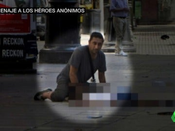 Solidaridad frente al terror: los héroes anónimos que se jugaron la vida para ayudar a los demás en el atentado de Barcelona Solidaridad frente al terror: los héroes anónimos que se jugaron la vida para ayudar a los demás en el atentado de Barcelona