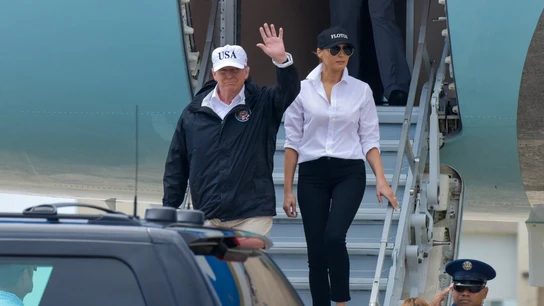 Donald y Melania Trump llegan a Texas Donald y Melania Trump llegan a Texas