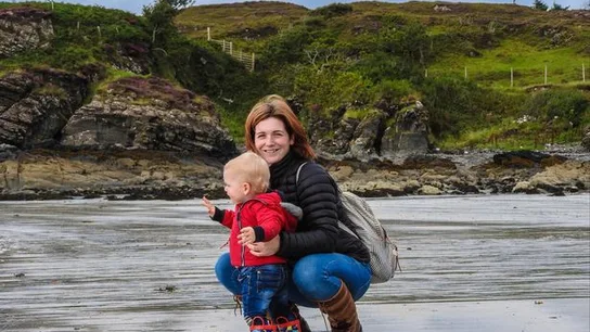 Siobhan retratado con su niño James Siobhan retratado con su niño James