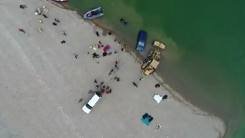 El coche de los jóvenes desaparecidos en el pantano de Susqueda no cayó al agua por accidente