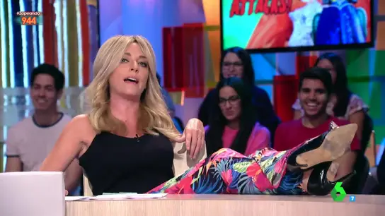 Anna Simon se marca un 'Celia Villalobos' Anna Simon se marca un 'Celia Villalobos'