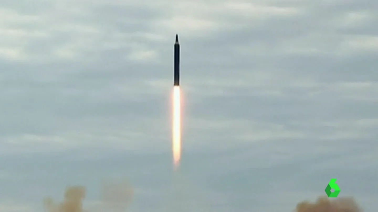 Pyongyang difunde las primeras imágenes del lanzamiento del misil norcoreano Pyongyang difunde las primeras imágenes del lanzamiento del misil norcoreano
