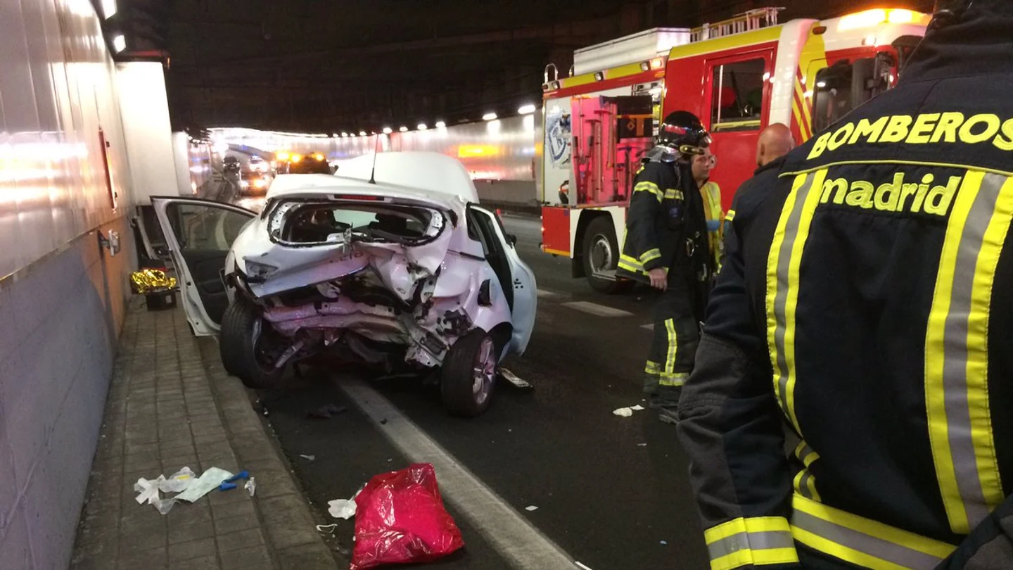 Así ha quedado uno de los coches involucrados en el accidente Así ha quedado uno de los coches involucrados en el accidente