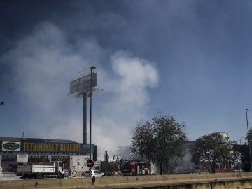 El incendio de 40 toneladas de virutas de magnesio y aluminio en Fuenlabrada El incendio de 40 toneladas de virutas de magnesio y aluminio en Fuenlabrada