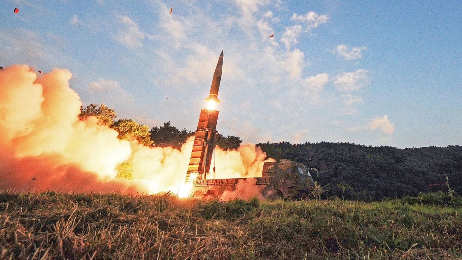 Seúl realiza maniobras navales con fuego real tras el ensayo nuclear norcoreano