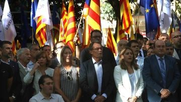 Artur Mas junto a los dirigentes del PDECAT, Marta Pascal y David Bonvehi