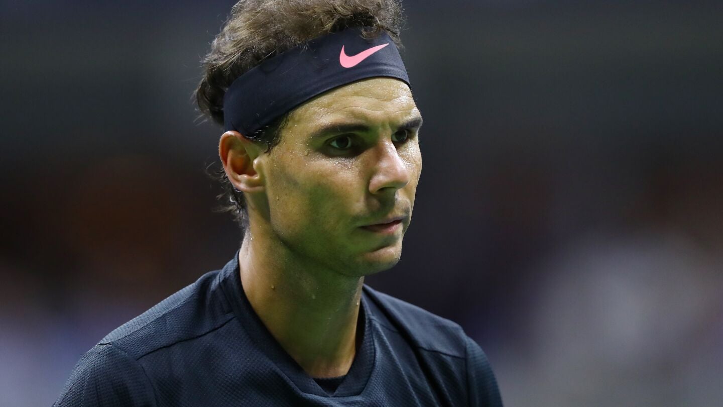 Rafa Nadal, con gesto serio durante un partido