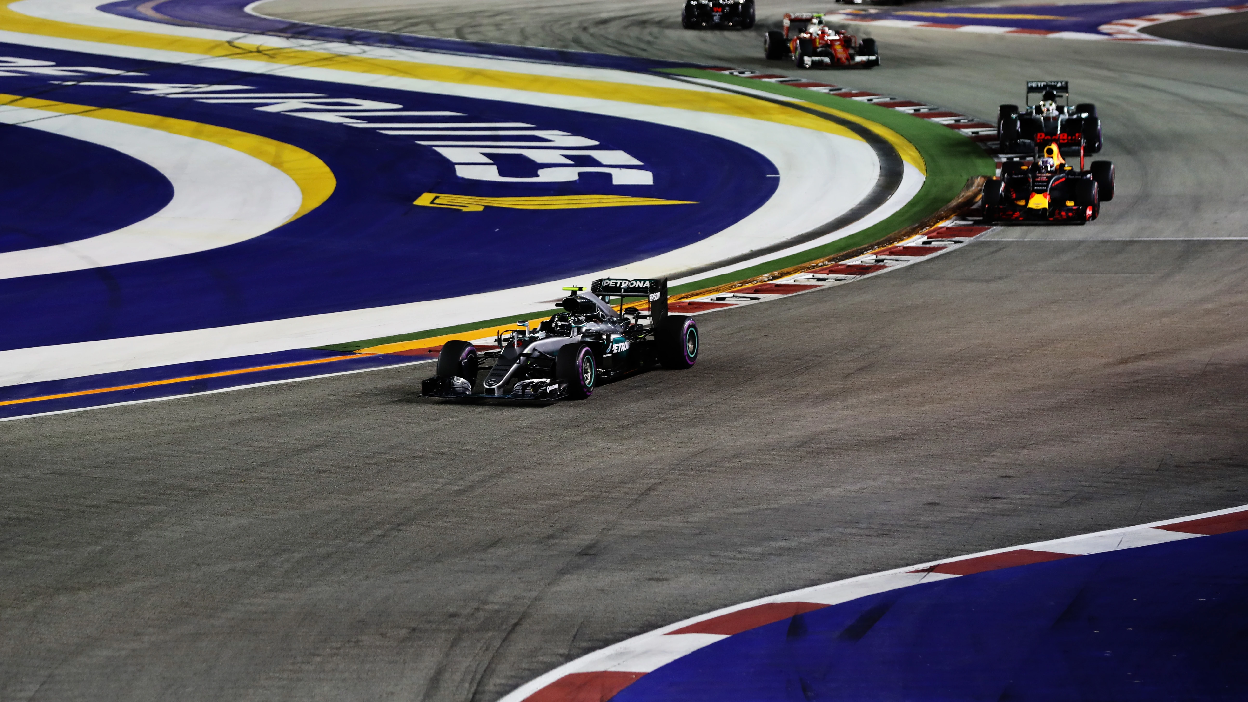 Imagen de la carrera del GP de Singapur de 2016