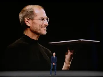 Tim Cook rememora a Steve Jobs Tim Cook rememora a Steve Jobs