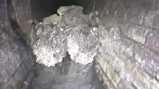 Un 'fatberg' de 150 toneladas bloquea las alcantarillas de Londres Un 'fatberg' de 150 toneladas bloquea las alcantarillas de Londres