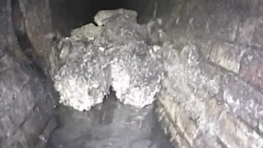 Un 'fatberg' de 150 toneladas bloquea las alcantarillas de Londres