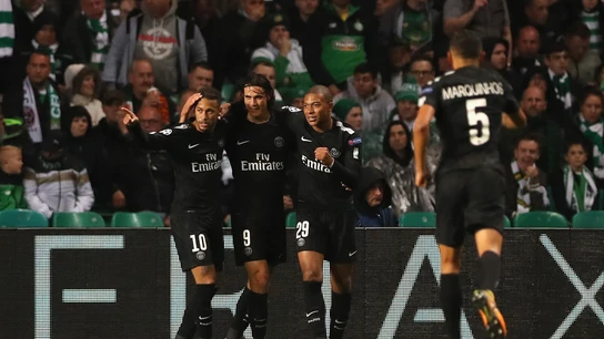 Mbappé, Cavani y Neymar celebran un gol del PSG Mbappé, Cavani y Neymar celebran un gol del PSG